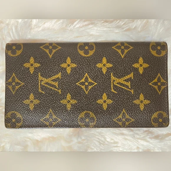 Louis Vuitton Monogrammed Bi-Fold Wallet - Picture 3 of 8